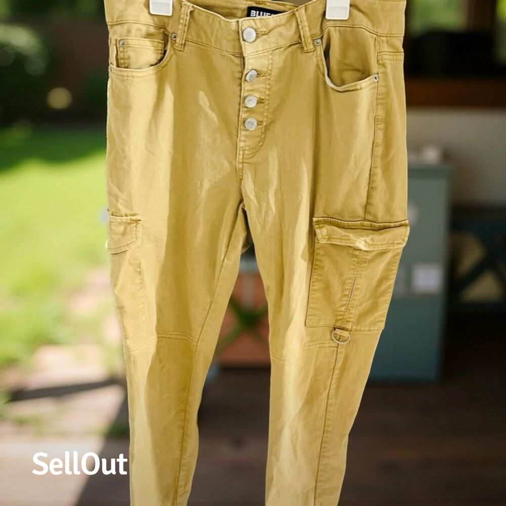 Bluespice Women's Cargo Pants Tan Size 11 Straight Leg Casual